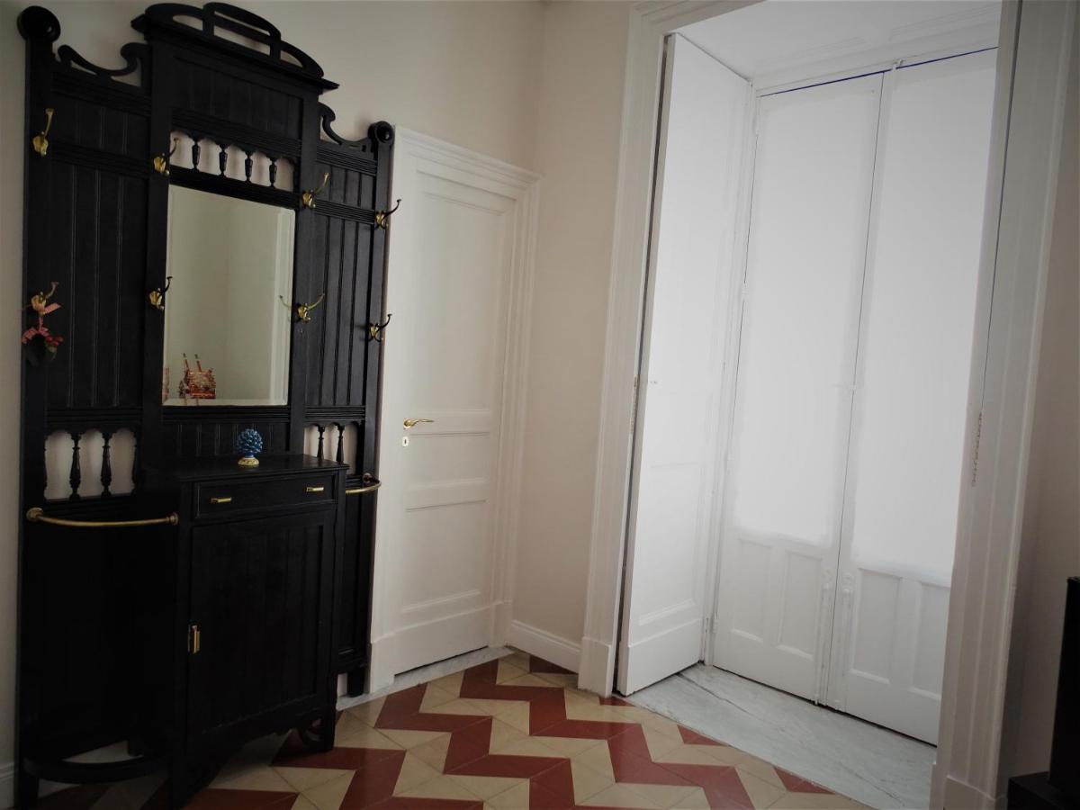 Sogno Etneo Bed & Breakfast Catania Bagian luar foto