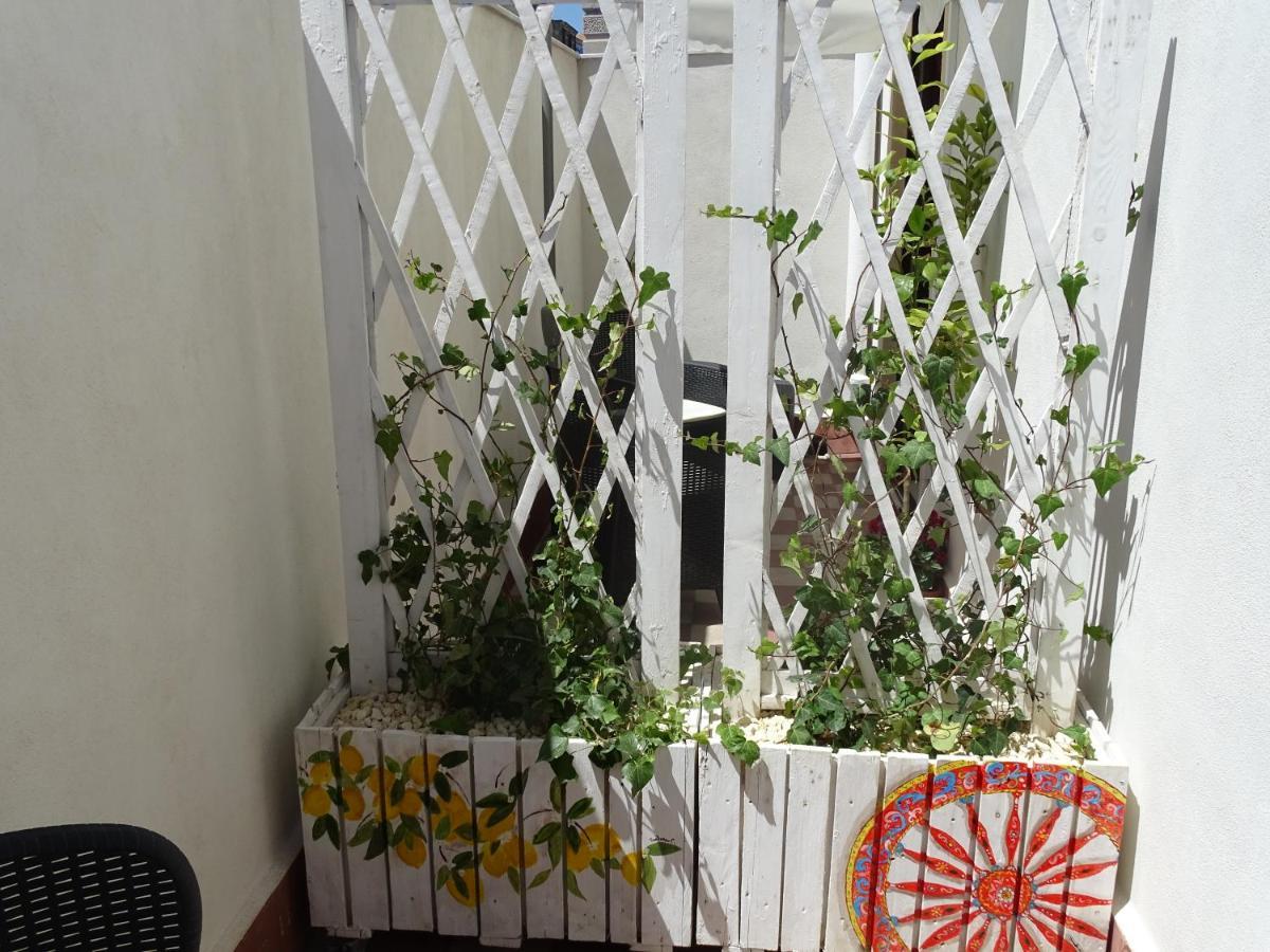 Sogno Etneo Bed & Breakfast Catania Bagian luar foto