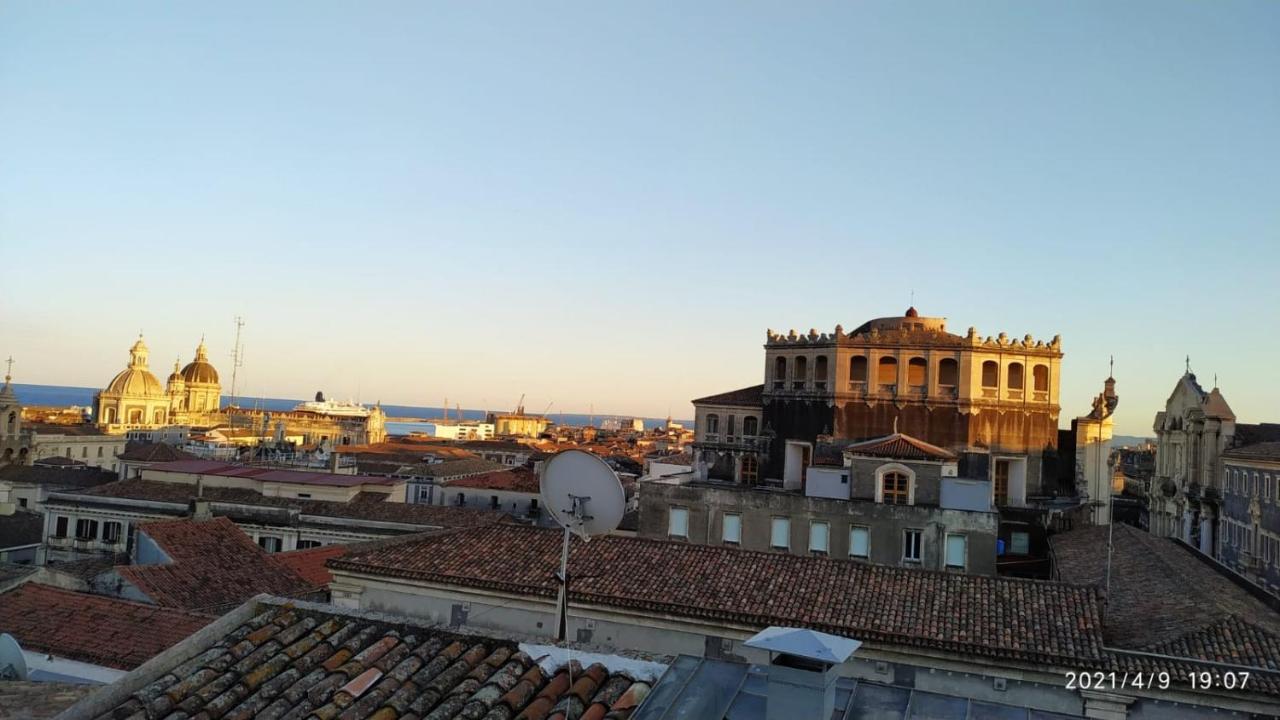 Sogno Etneo Bed & Breakfast Catania Bagian luar foto