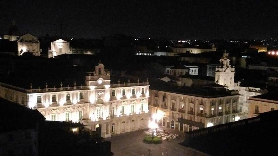 Sogno Etneo Bed & Breakfast Catania Bagian luar foto