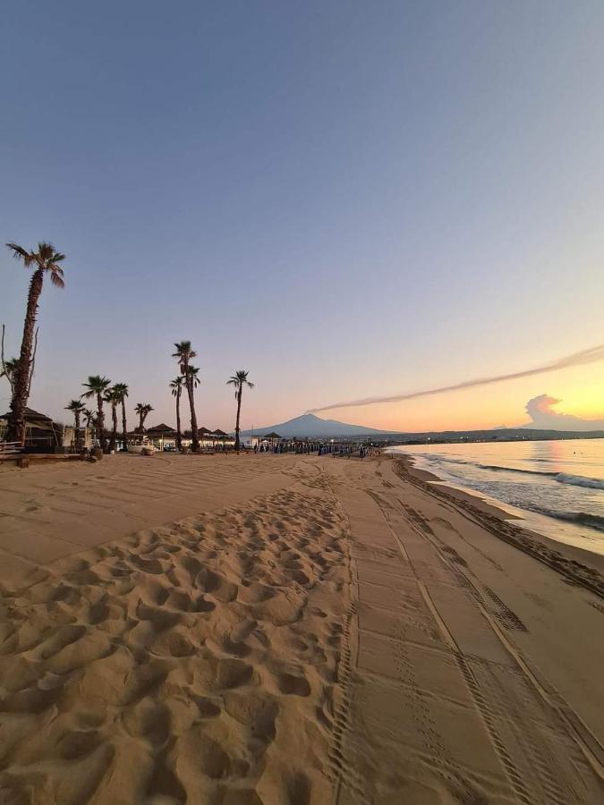 Sogno Etneo Bed & Breakfast Catania Bagian luar foto
