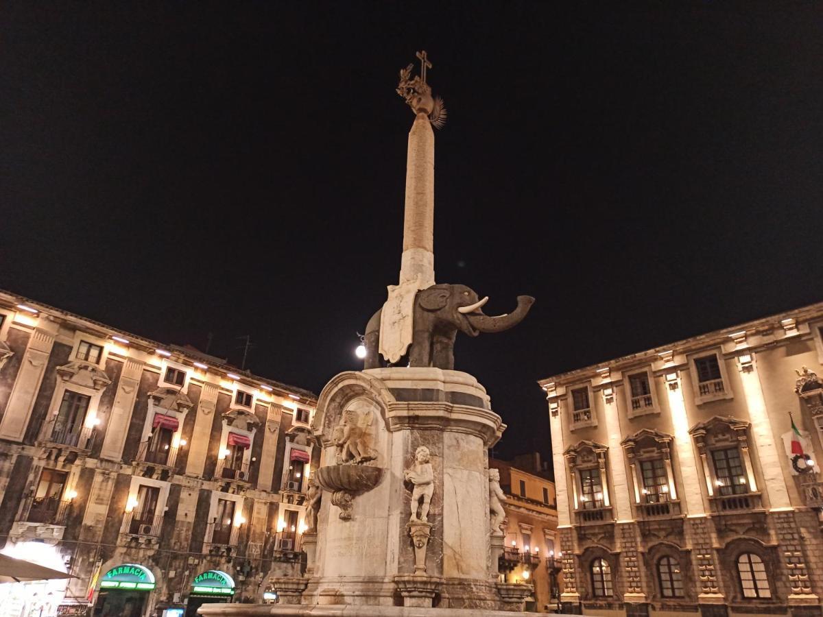 Sogno Etneo Bed & Breakfast Catania Bagian luar foto
